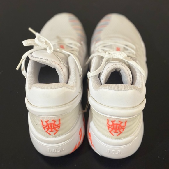 Brand new!!! Never worn before. Reflective!!!
Size 12 - Picture 5 of 7